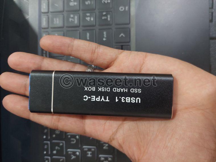 Small and very fast external SSD 512G 1