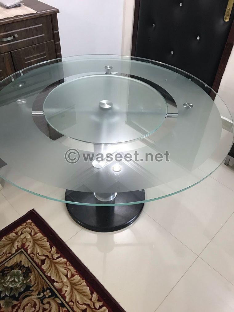 round glass dining table 4